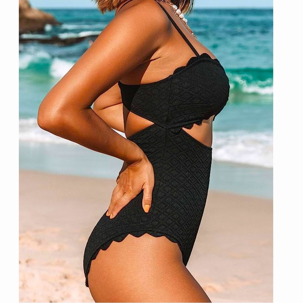 ☀️SCALLOPED KNOT CUT OUT SWIMSUIT - Picture 1 of 12